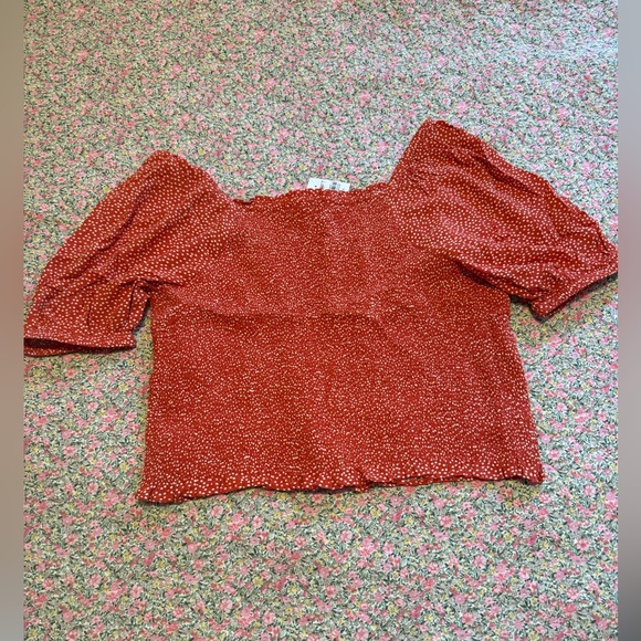 Loft Top - Picture 3 of 3